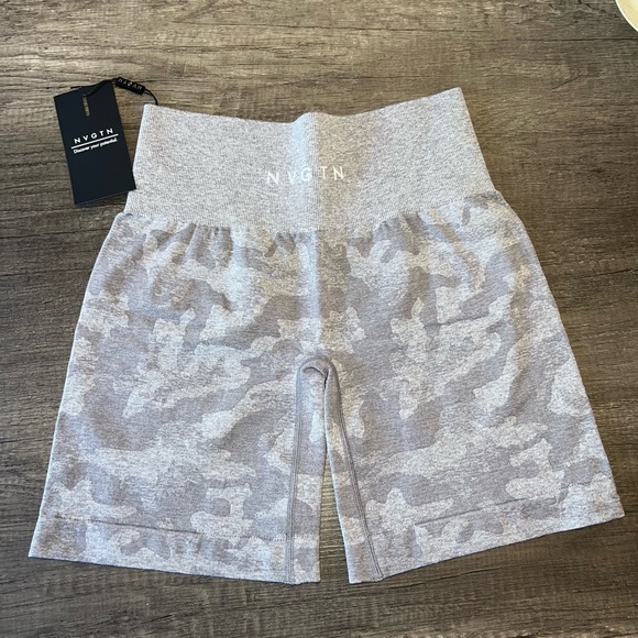 SOLD!!!! NVGTN shorts small NWT - Picture 1 of 3